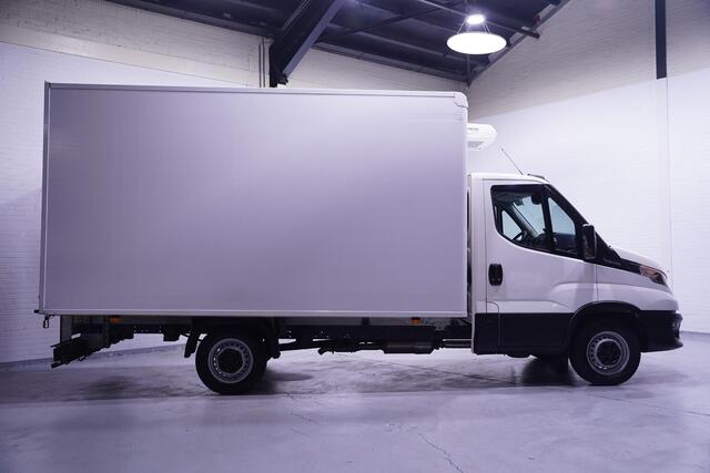 Iveco DAILY 35S14 140 pk Aut. Koel-vries Bakwagen Automaat Airco, Apple Carplay, LxBxH 400x206x210 cm, 2-Zits