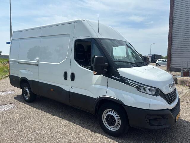 Iveco DAILY 35S16 L3H2 Automaat Airco Cruisecontrol Trekhaak EURO 6