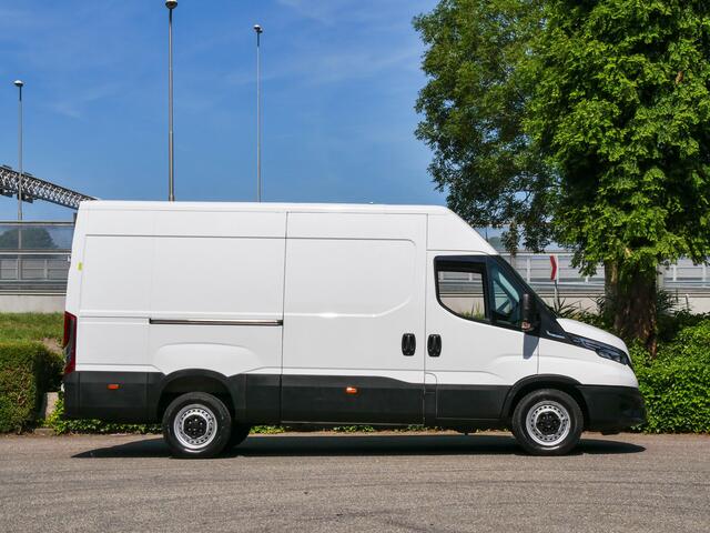 Iveco DAILY 35S14 HI-Matic Automaat L2H2 | 3.500 KG Trekgewicht | Full Option |