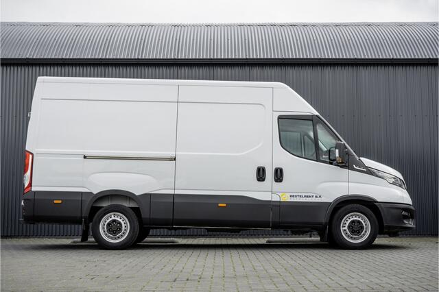 Iveco DAILY **35S16V L2H2 | Automaat | 157 PK | ECC | 3500 KG Trekgewicht | MF Stuur | 3-Persoons**