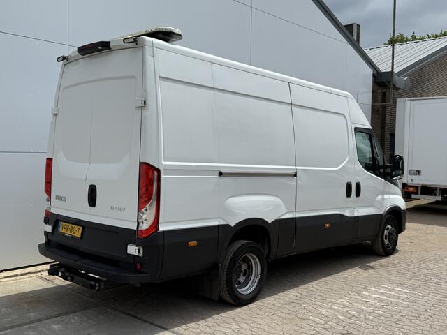 Iveco DAILY 35C18 3.0 L2H2 Airco Cruise Control 3,5 Tons Trekhaak 5-26 APK Lucht geveerde stoel