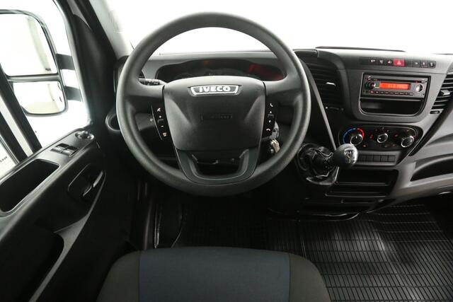 Iveco DAILY 35S14 2.3 410 | Foodtruck | Bezorgauto | Verkoopwagen | Bakwagen | Zijdeur | Camper | Inrichting Kasten Achterdeur Airco Camera Treeplank