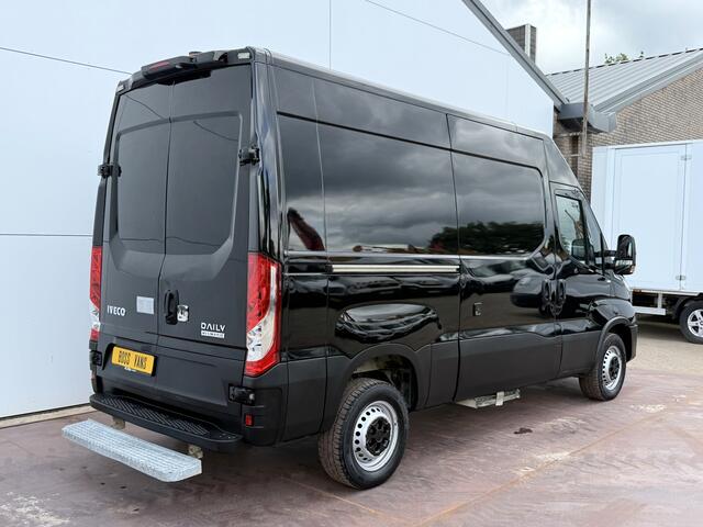Iveco DAILY 35S18 3.0 Automaat L2H2 Adaptieve Cruise Control LED Airco Camera Trekhaak