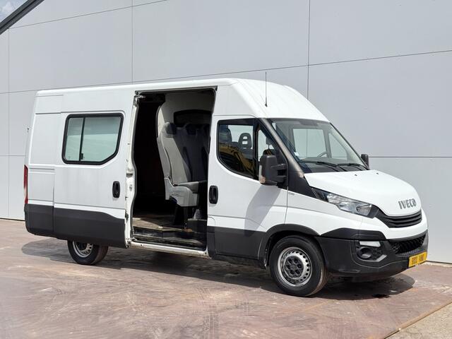 Iveco DAILY 35S14 2.3 L2H2 Dubbele Cabine 7 Stoelen Airco Cruise Control Trekhaak 3.5t Lucht geveerde stoel