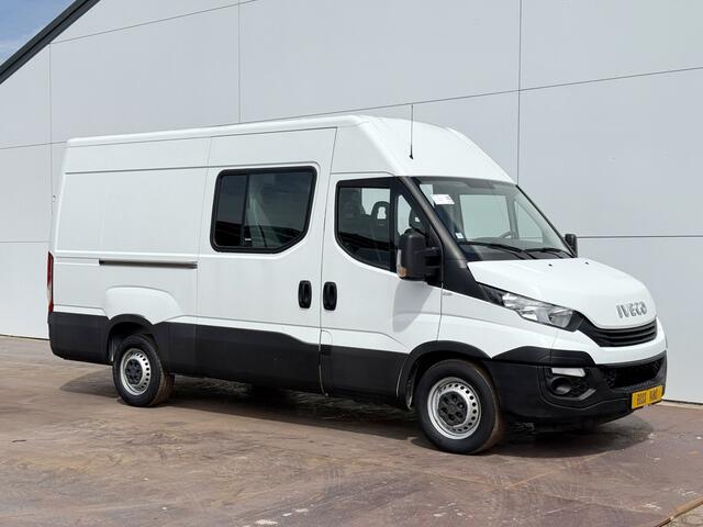 Iveco DAILY 35S14 2.3 L2H2 Dubbele Cabine 7 Stoelen Airco Cruise Control Trekhaak 3.5t Lucht geveerde stoel
