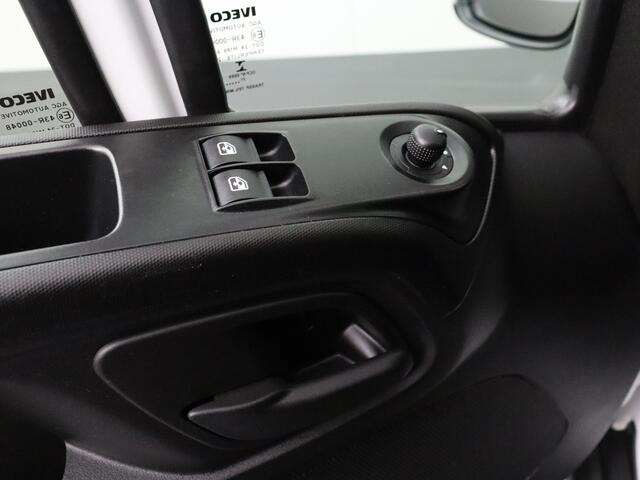 Iveco DAILY 35C16 Bakwagen+Laadklep | Airco | 3-Persoons | 750Kg Laadklep