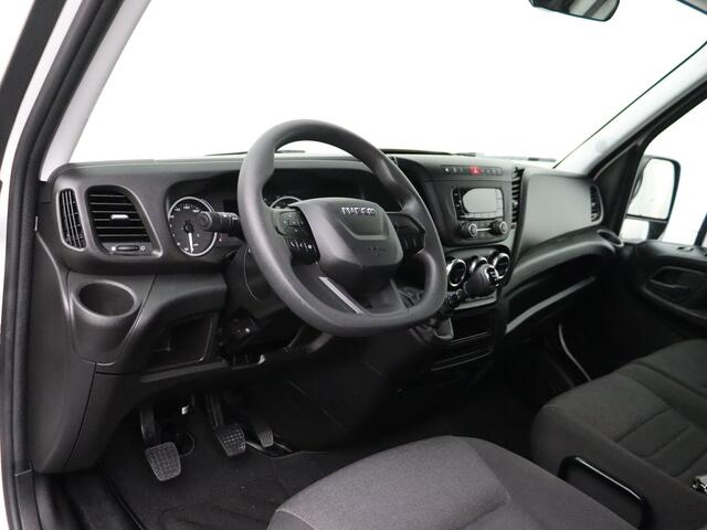 Iveco DAILY 35S16 L2H2 | 3500Kg TG | Airco | 3-Persoons | Betimmering