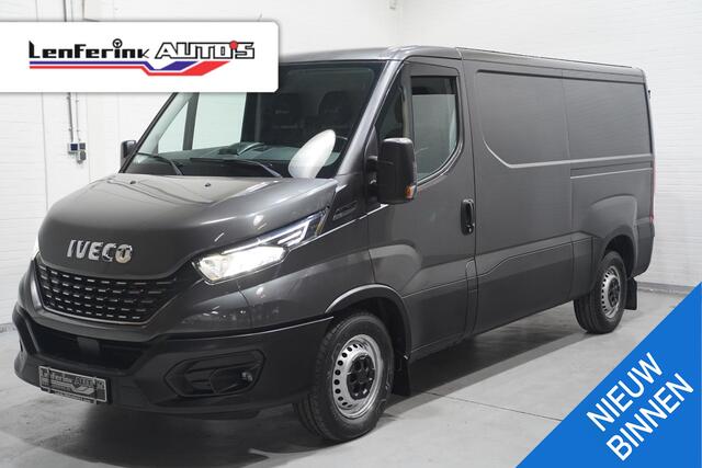 Iveco DAILY 35S16 160 pk Aut. L2H1 Laag Dak, Navi, Camera Adapt. Cruise Control, Trekhaak 3.500 kg, Airco ECC, 3-Zits
