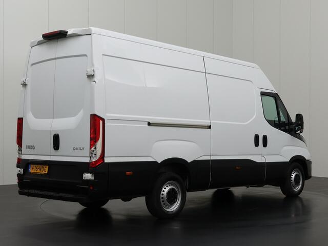 Iveco DAILY 35S14 L2H2 | 3500Kg Trekgewicht | Airco | Cruise | 3-Persoons | Betimmering