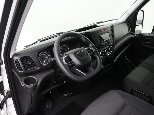 Iveco DAILY 35C16 Bakwagen+Laadklep | Airco | Cruise | 3-Persoons | Dakspoiler