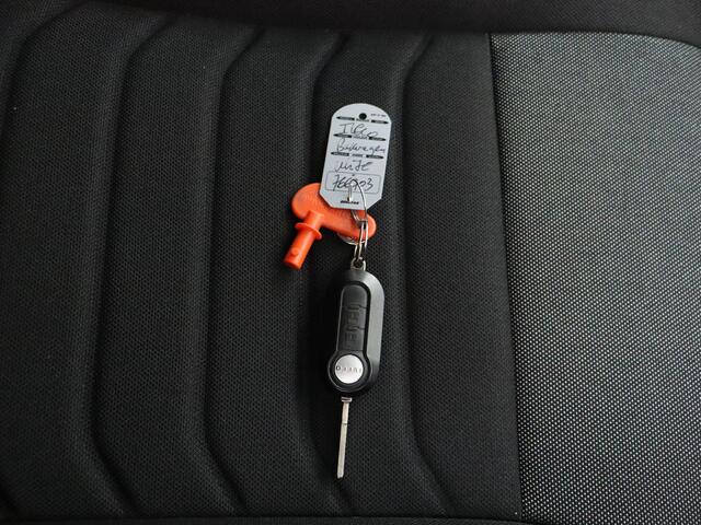 Iveco DAILY 35C16 Bakwagen+Laadklep | Airco | Cruise | 3-Persoons | Dakspoiler