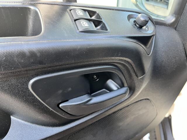 Iveco DAILY 35S11D 2.3 345 7 persoons 3500kg trekgewicht Airco Euro 5 Pick-up Open laadbak Bakwagen 1e eiegenaar P-up