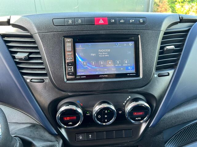 Iveco DAILY 35S18 3.0 180 PK HI-MATIC AUTOM / L4H2 / 3500 KG AHG / 3 ZITS / AIRCO / NAVI / CRUISE