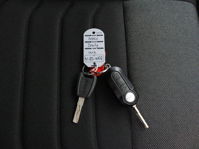 Iveco DAILY 35S16 L2H2 | 3500Kg TG | Airco | 3-Persoons | Betimmering