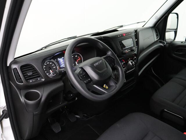 Iveco DAILY 35C16 Bakwagen+Laadklep | Airco | 3-Persoons | 750Kg Laadklep