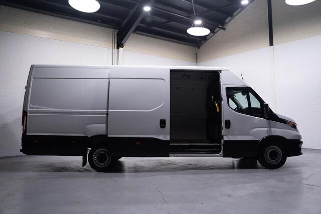 Iveco DAILY 35S16 160 pk L4H2 Jumbo / XXL Airco ECC Laadruimte Pakket, PDC achter, 3-Zits