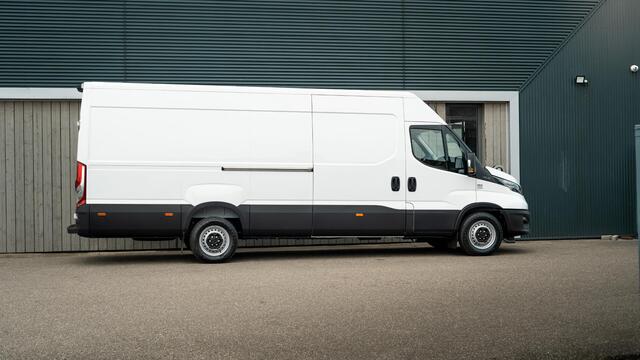 Iveco DAILY 35S16V 2.3 410 H2 L4H2 | Direct Leverbaar | Complete Betimmering Laadruimte | Parkeersensoren | Cruise Control