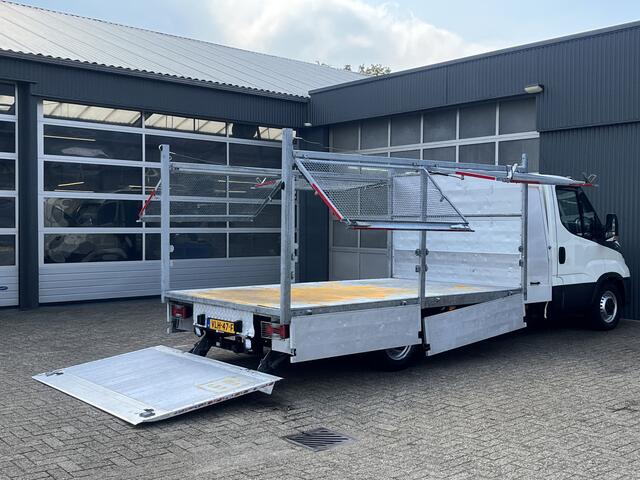 Iveco DAILY 35S14N Automaat met Laadklep Luchtvering Airco Cruise controle 3-Persoons Hogeschotten Gereedschapskist Open laadbak Pick-up P-up Bakwagen 1e eigenaar Euro 6