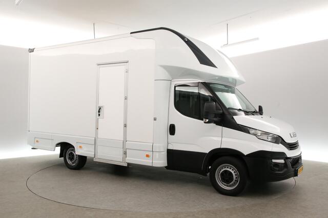 Iveco DAILY 35S14 2.3 410 | Foodtruck | Bezorgauto | Verkoopwagen | Bakwagen | Zijdeur | Camper | Inrichting | Kasten | Airco | Camera | Treeplank