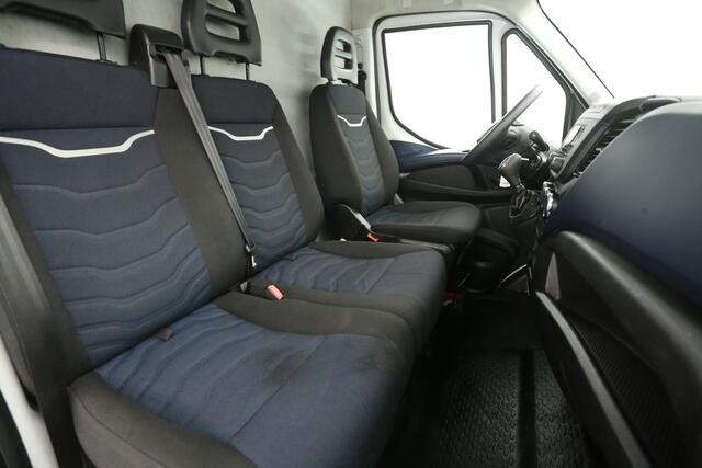 Iveco DAILY 35S12V 2.3 410 L4H2 | Automaat | 3500kg Trekgew. | Trekhaak | Airco | Cruise | 3-Zits