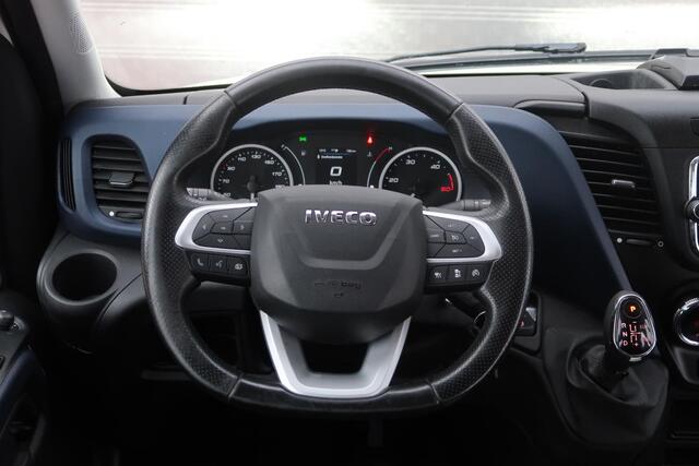 Iveco DAILY 35C18H 3.0 DC AUT/ CAMERA/ LED/ CRUISE/ CLIMA/ TREKHAAK