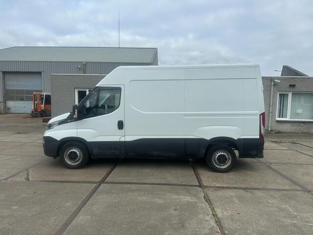 Iveco DAILY 35S14V L3H2