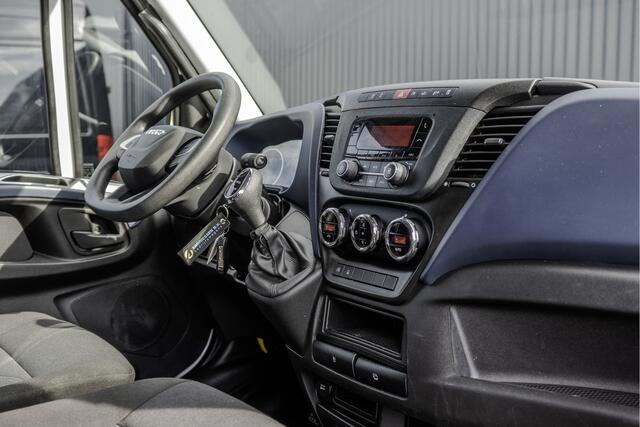 Iveco DAILY **35S14V 2.3 L2H2 | Automaat | Euro 6 | Cruise | Climate | 3500 KG Trekgewicht | Trekhaak**