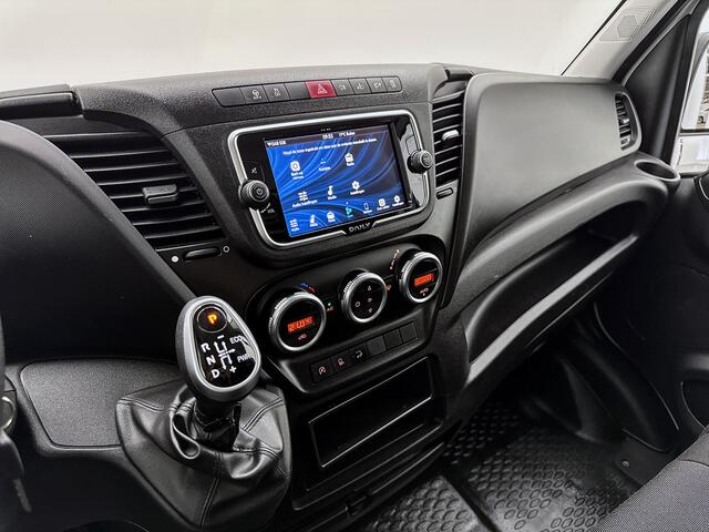 Iveco DAILY 35C16H 2.3 410 Bakwagen Laadklep Dubbel lucht Achteruitrijcamera Automaat Bindrails Meubelbak