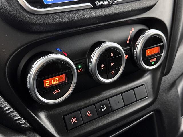 Iveco DAILY 35C16H 2.3 410 Bakwagen Laadklep Dubbel lucht Achteruitrijcamera Automaat Bindrails Meubelbak