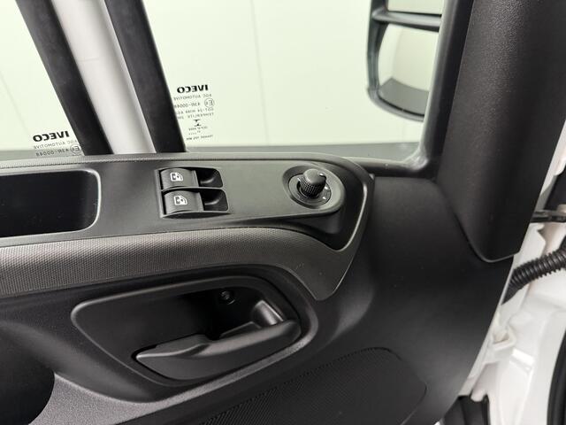 Iveco DAILY 35S18 3.0Ltr Hi-Matic Automaat Clixstar Bakwagen | 3060KG Laadvermogen | Airco | Camera | Zijdeur