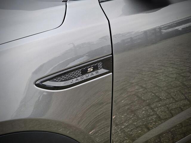 Jaguar E-Pace 2.0 P200 AWD R-DYNAMIC S / LED / LEDER / NAVI / CAMERA