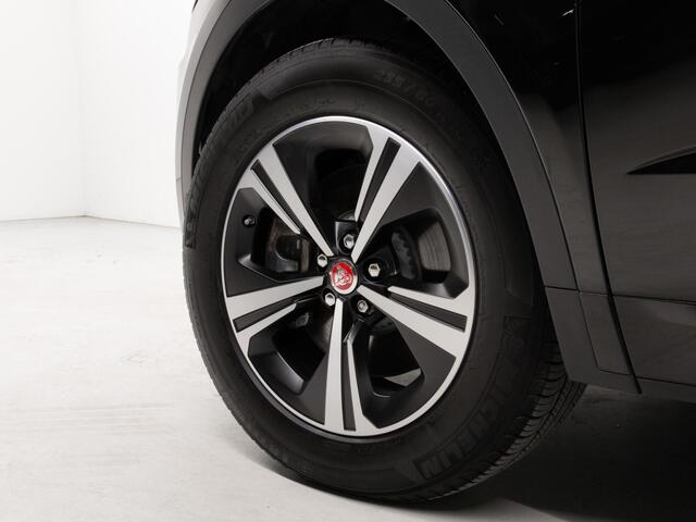 Jaguar E-Pace 1.5 P300 R-Dynamic SE