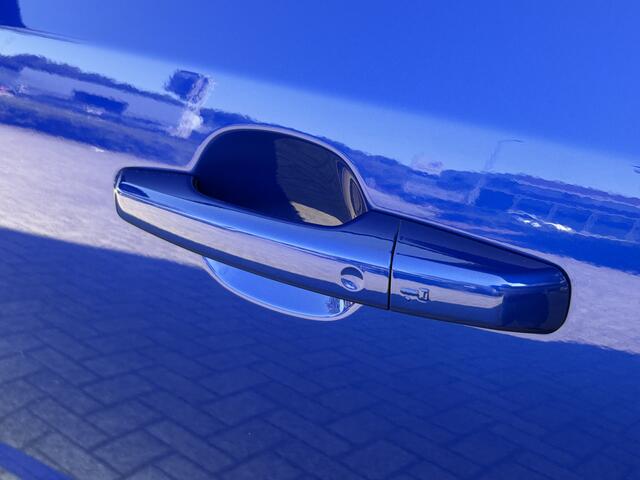 Jaguar E-Pace 2.0 P200 AWD R-Dynamic S | 360° Camera | Navigatie | Panoramadak | Stoelverwarming |