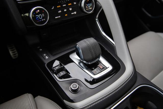 Jaguar E-Pace 1.5 P300e AWD R-Dynamic HSE , Panoramadak,