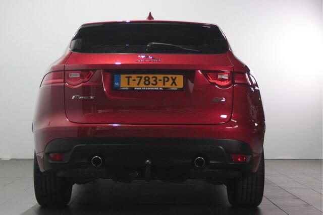 Jaguar F-PACE 2.0 Portfolio AWD 25t - Pano / Navi / Camera / Leder