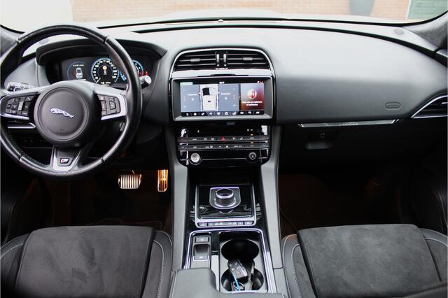 Jaguar F-PACE 3.0 S Sport First Edition AWD - 1e eig / pano / cruise / elek verw stoelen / V6!