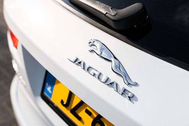 Jaguar F-PACE 3.0 S/C Portfolio AWD 35t *340PK* 1e Eigenaar / HUD / Meridian Surround / Leder / 22"LMV / Jaguar LED / Keyless / Parelmoer / Org.NL!