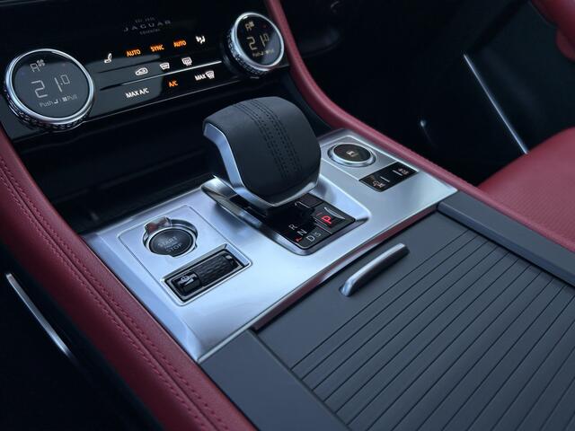 Jaguar F-PACE 3.0 P400 MHEV R-Dynamic SE | Adaptive Cruise | Head-up Display | Performance stoelen met koelfunctie |