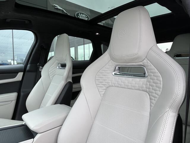 Jaguar F-PACE 5.0 P550 550pk AWD V8 SVR | Origineel NL | Nieuw door ons geleverd | Ultra Blue Metallic |