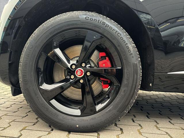 Jaguar F-PACE 2.0 P400e PHEV AWD ACC LED Navi Camera Stoelverwarming 19 Inch