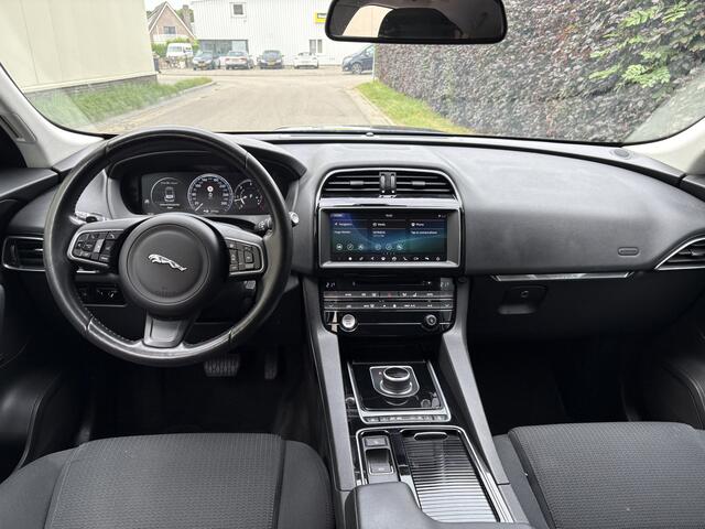 Jaguar F-PACE 2.0 Portfolio 20d / AUTOMAAT / NAVI / CRUISE / MEREDIAN