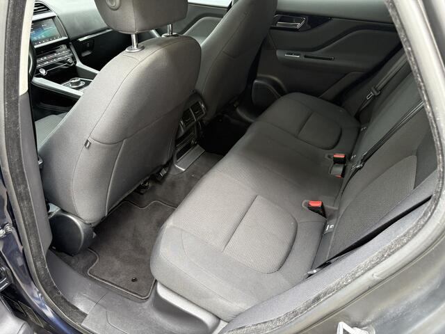 Jaguar F-PACE 2.0 Portfolio 20d / AUTOMAAT / NAVI / CRUISE / MEREDIAN