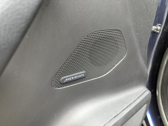 Jaguar F-PACE 2.0 Portfolio 20d / AUTOMAAT / NAVI / CRUISE / MEREDIAN