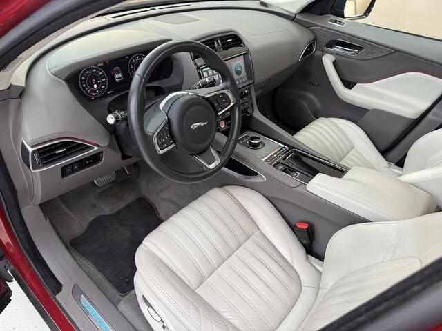 Jaguar F-PACE 2.0t AWD Prestige, 300Pk, 2018, 2de eigenaar, Dealer onderhouden, Alcantara hemel, Volledig leder, Digitale tellers, Afneembare trekhaak, 20" Velgen, Navigatie, Applecarplay, Stoelverwarming,