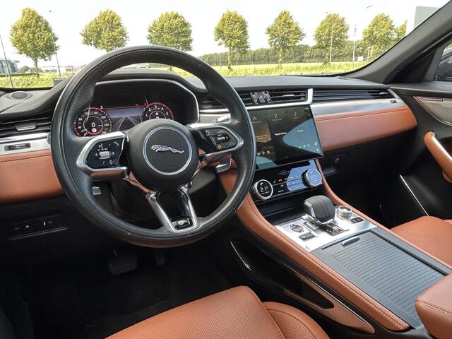 Jaguar F-PACE P400e 404pk AWD R-Dynamic SE | NL auto | Tan interieur | Panoramadak | Trekhaak |
