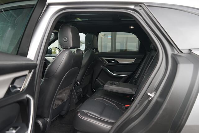 Jaguar F-PACE 2.0 P400e PHEV R-Dynamic SE | Voorstoelen verwarmd | Schuif/Kantel dak