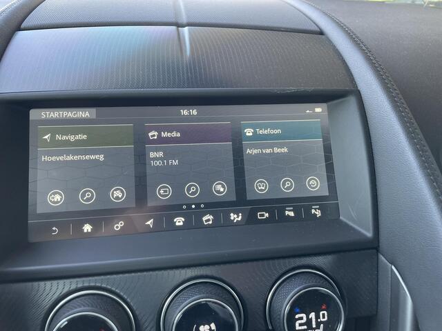 Jaguar F-TYPE P300 RWD