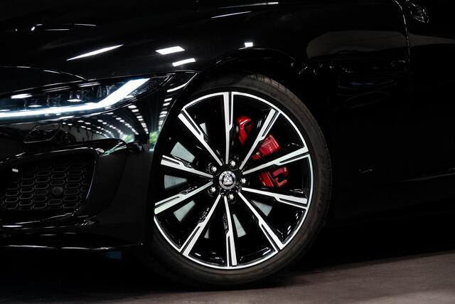 Jaguar F-TYPE P575 AWD R 75 *Panorama / Stoelventilatie / Sport-uitlaat / Meridian / Memory*