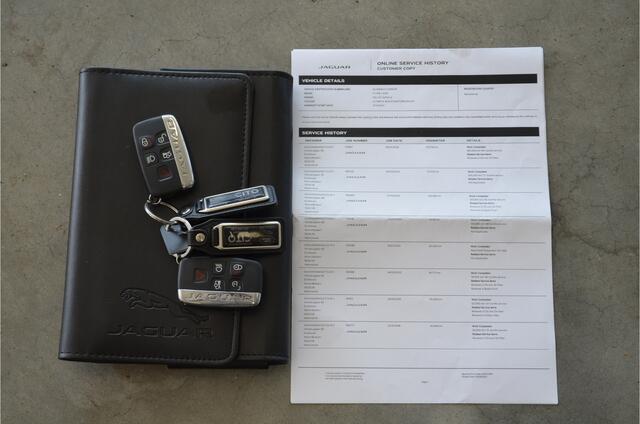 Jaguar F-TYPE 3.0 V6 RWD 400 Sport NL auto | Dealer onderhouden | 2x Memory stoel + stuur | Stoelventilatie / verwarming | Pano | Meridian surround | LED koplampen | Stuurverwarming | Sportuitlaat