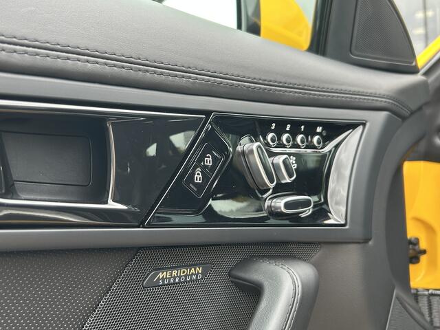 Jaguar F-TYPE P575 5.0 V8 575pk Aut. AWD Coupé - R | SVO Sorento Yellow | Geklimatiseerde sportstoelen | Panoramadak |